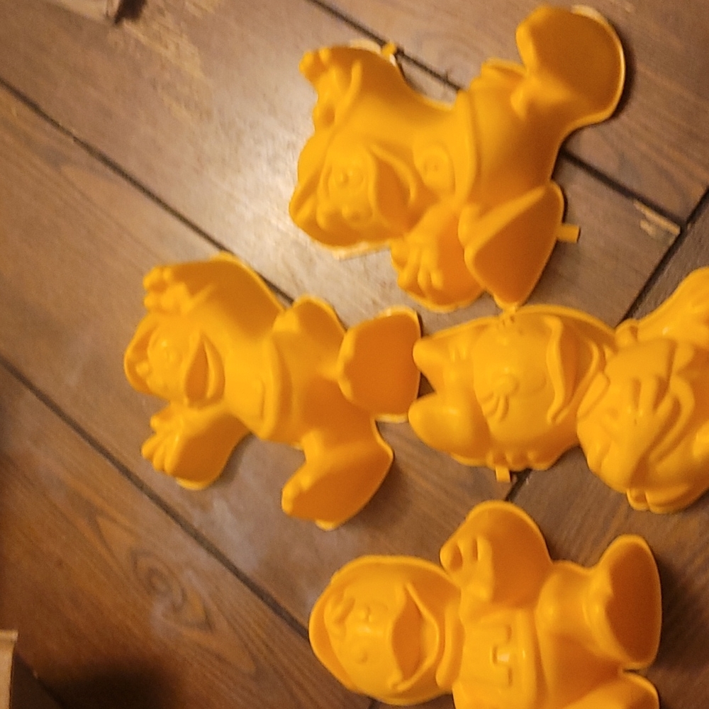 Vintage DISNEY set of 4 Duck Tales JELL-O Molds